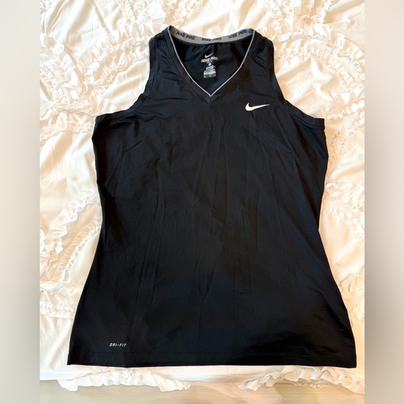 Nike Women's Black Dri-FIT Tank Top Size XL - Picture 1 of 10